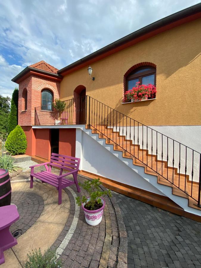 Sebe Apartments 2 Holíč Εξωτερικό φωτογραφία